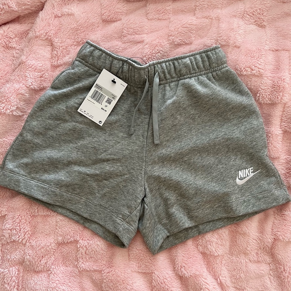 NWT Nike gray shorts xs